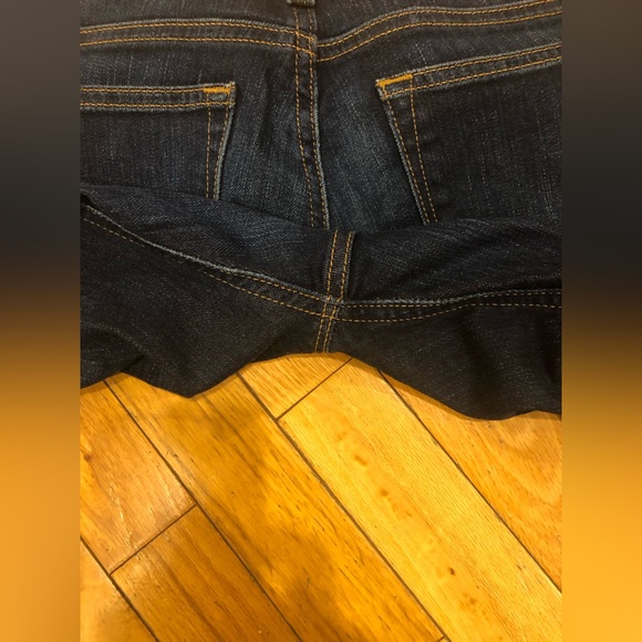 GAP Real Straight Mid-rise dark wash jeans. Size 28L. - Picture 11 of 16